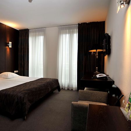 Golden Tulip West Ende Hotel Helmond Bagian luar foto