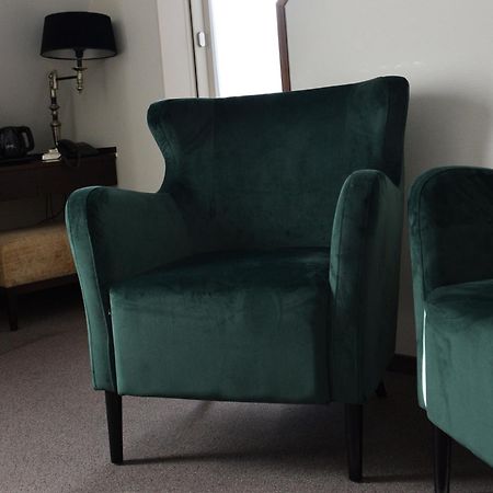 Golden Tulip West Ende Hotel Helmond Bagian luar foto