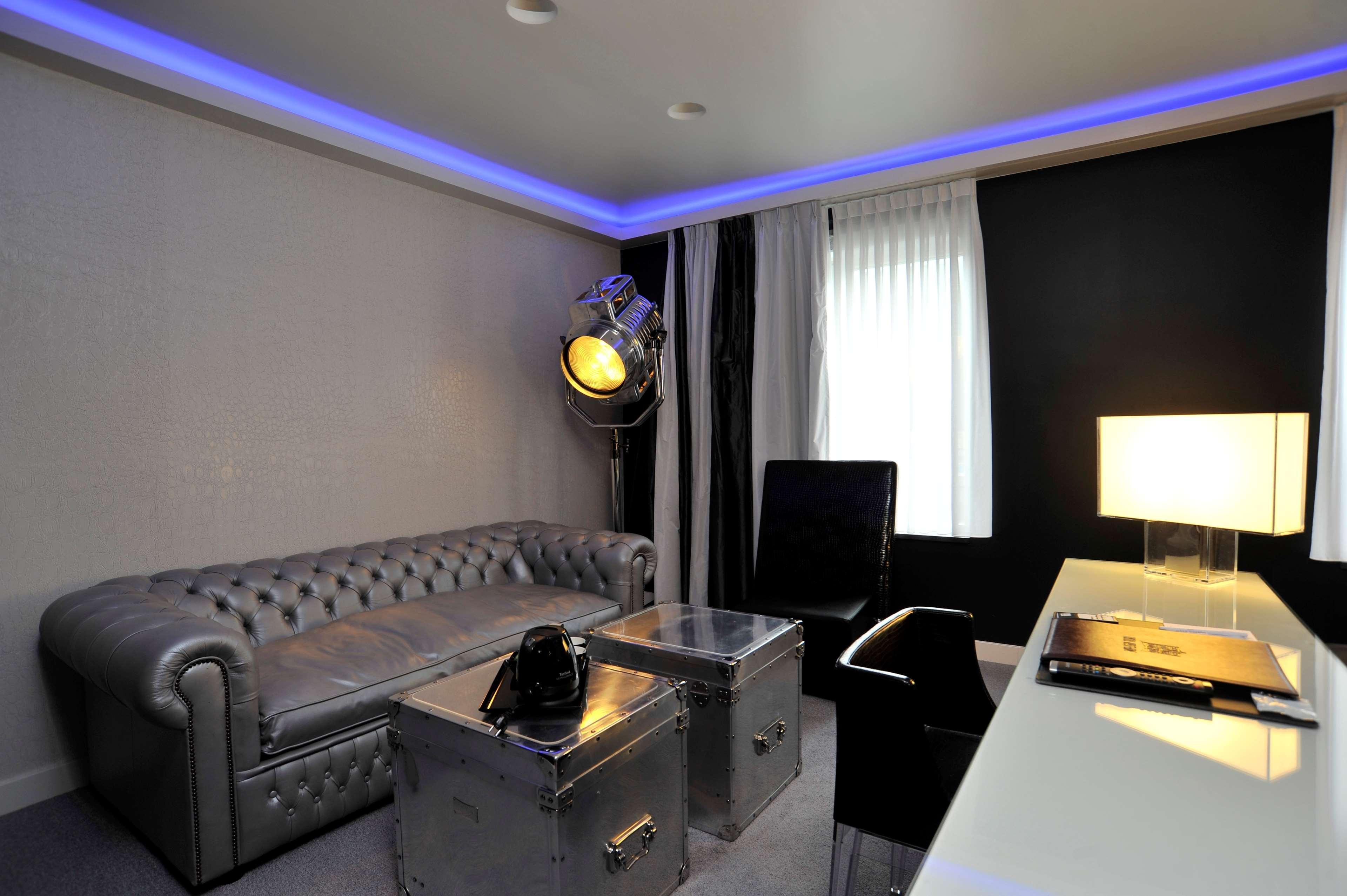 Golden Tulip West Ende Hotel Helmond Bagian luar foto