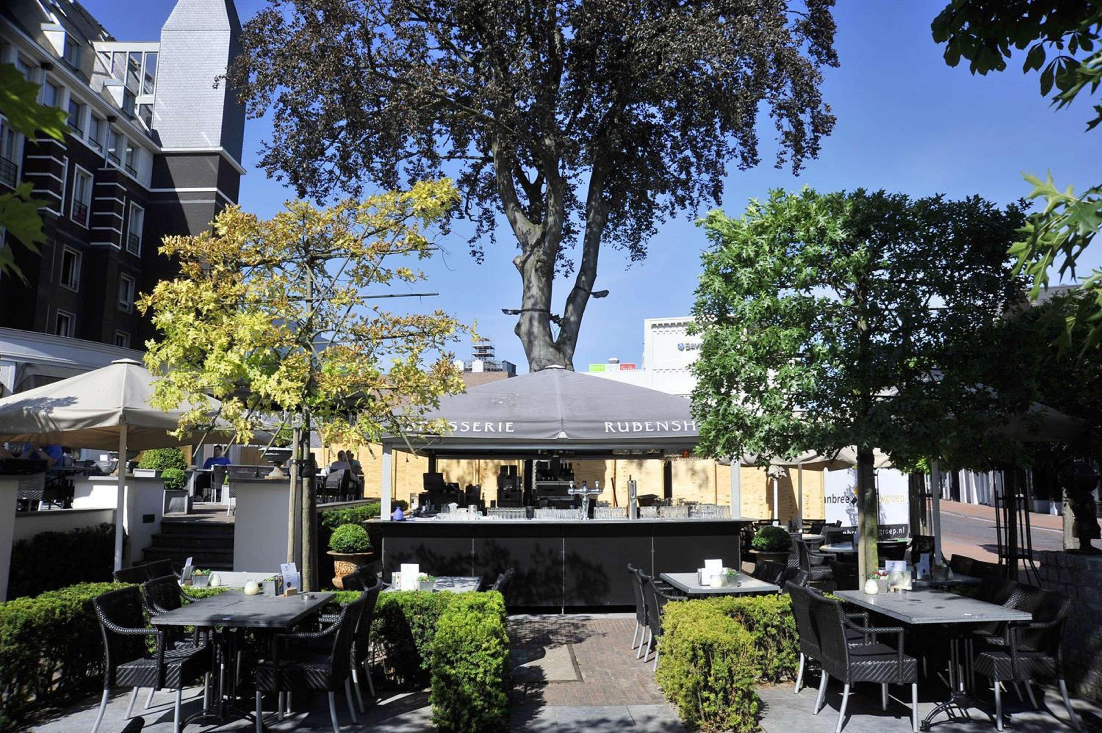 Golden Tulip West Ende Hotel Helmond Bagian luar foto