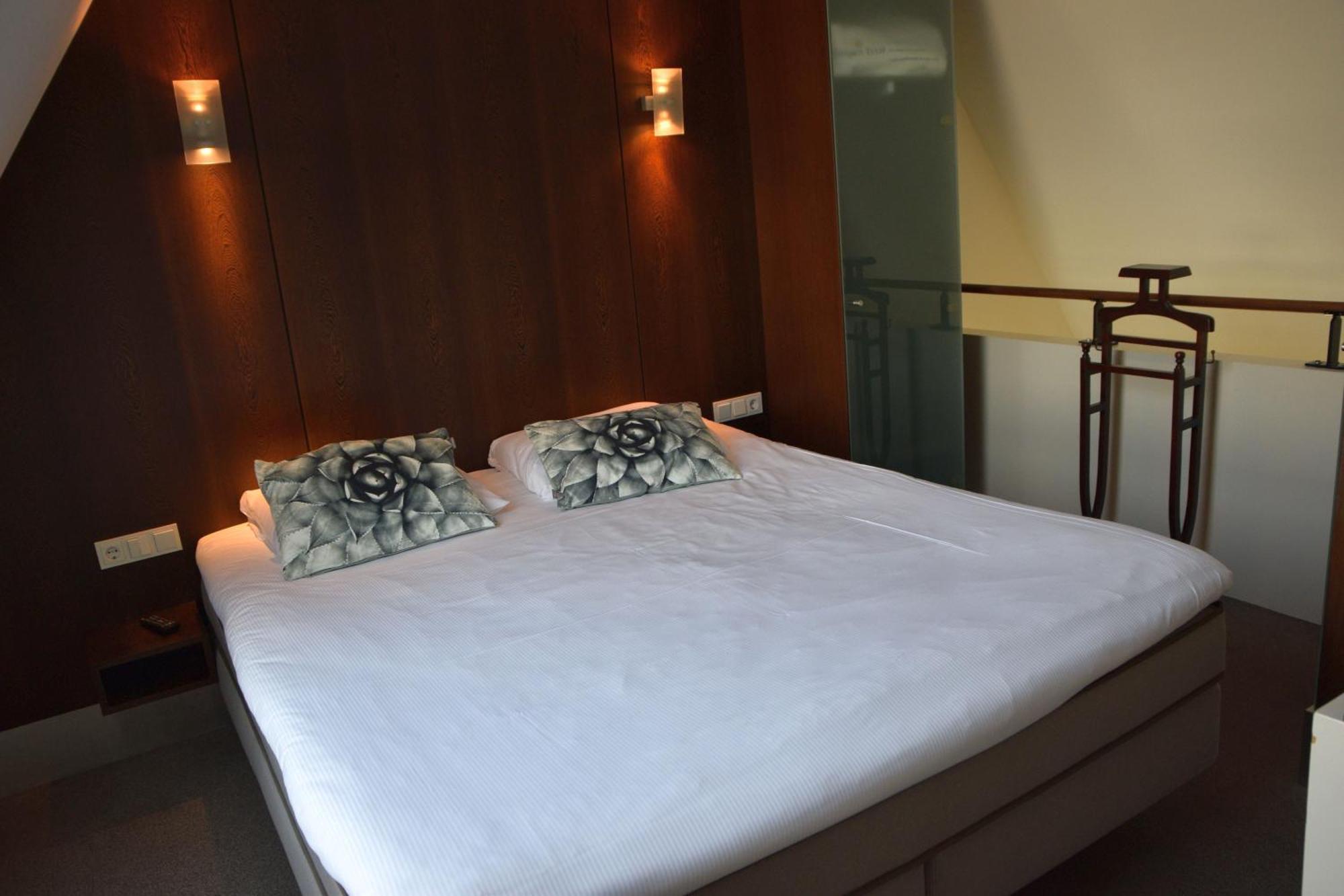 Golden Tulip West Ende Hotel Helmond Bagian luar foto
