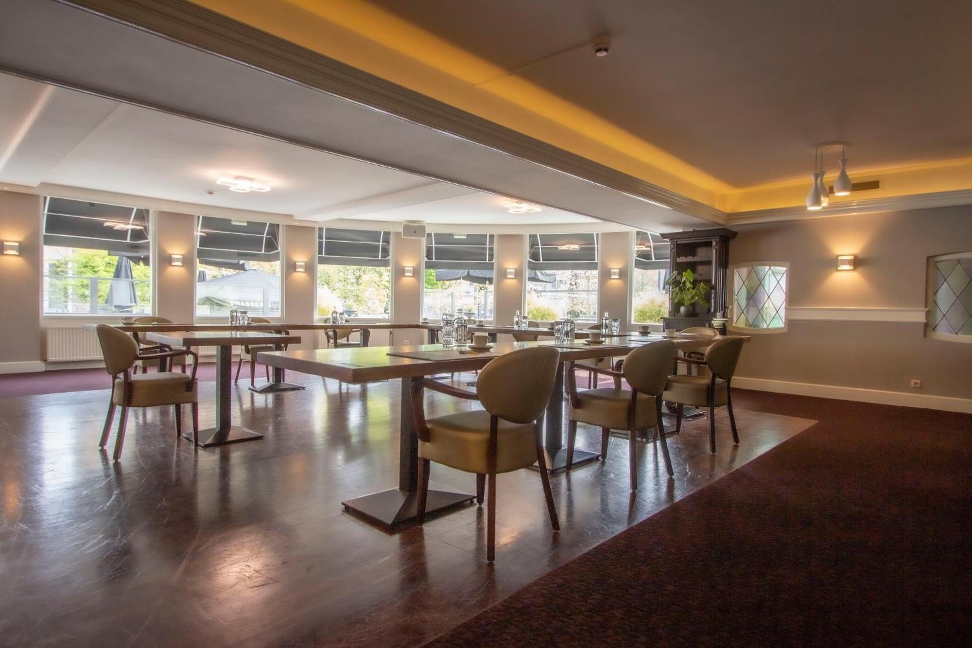 Golden Tulip West Ende Hotel Helmond Bagian luar foto