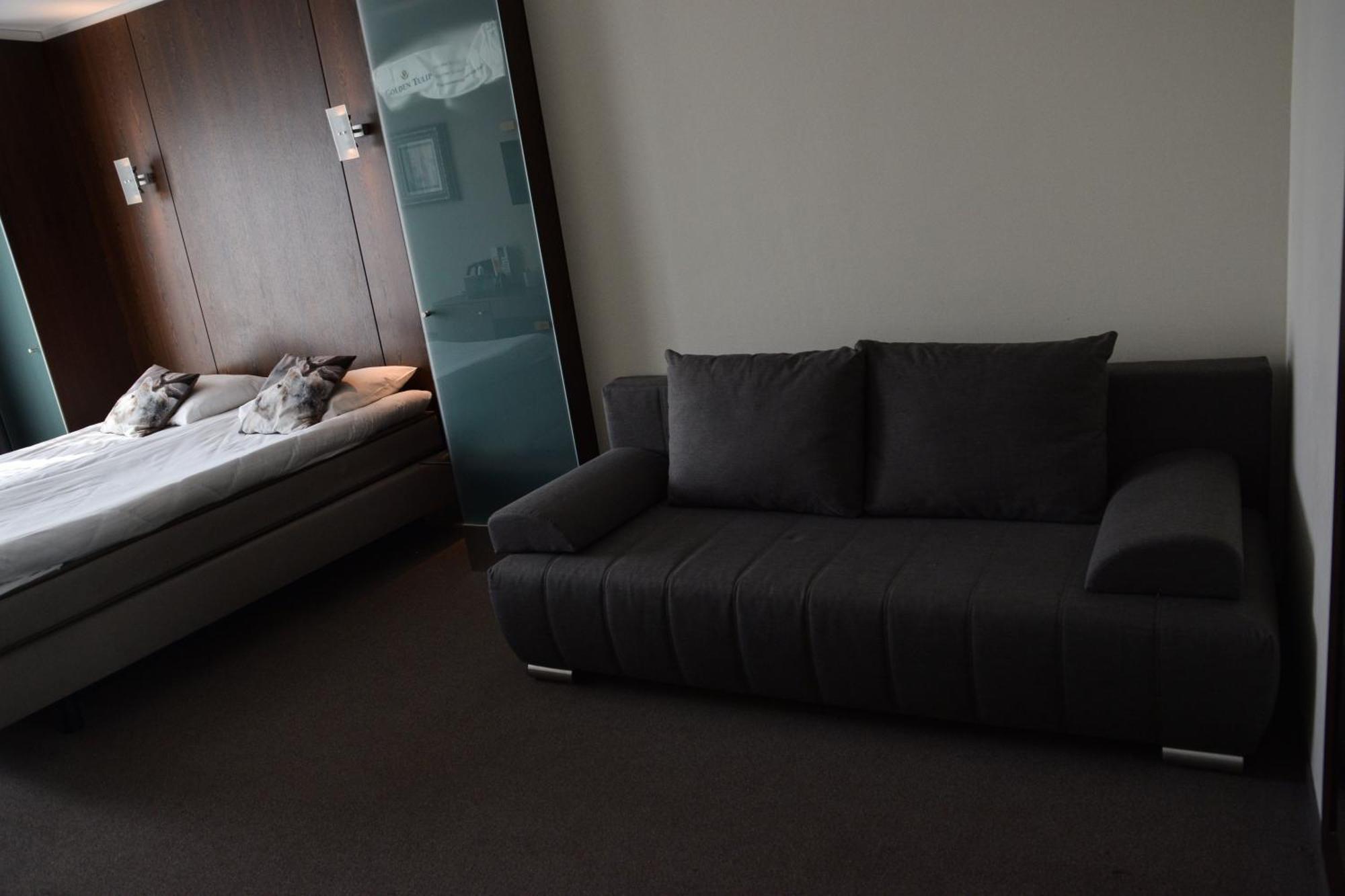 Golden Tulip West Ende Hotel Helmond Bagian luar foto